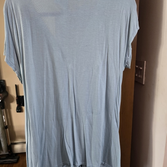 Top - Picture 2 of 2